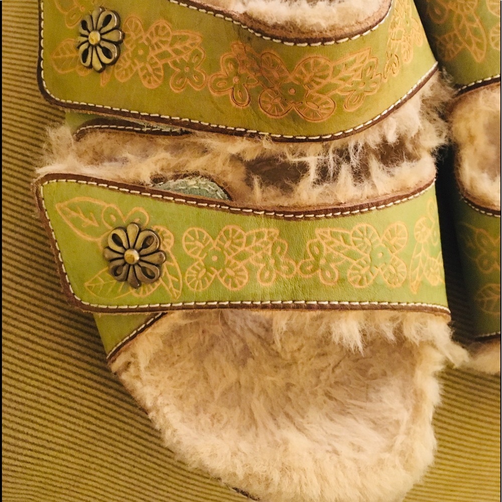 Spring step sandals - Picture 2 of 3